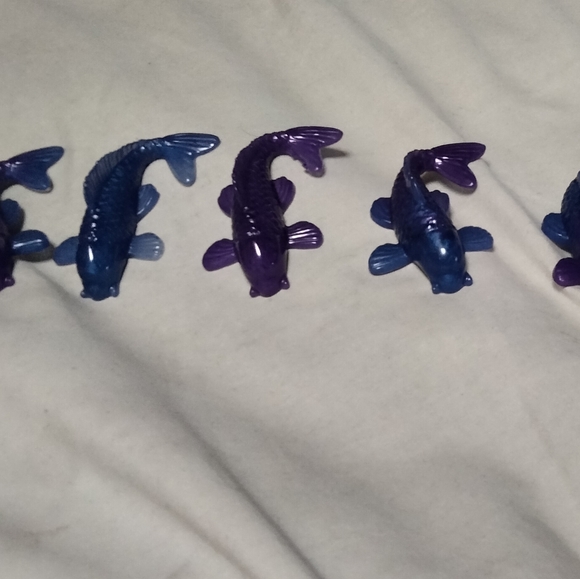 Unique Koi Fish - Picture 4 of 4